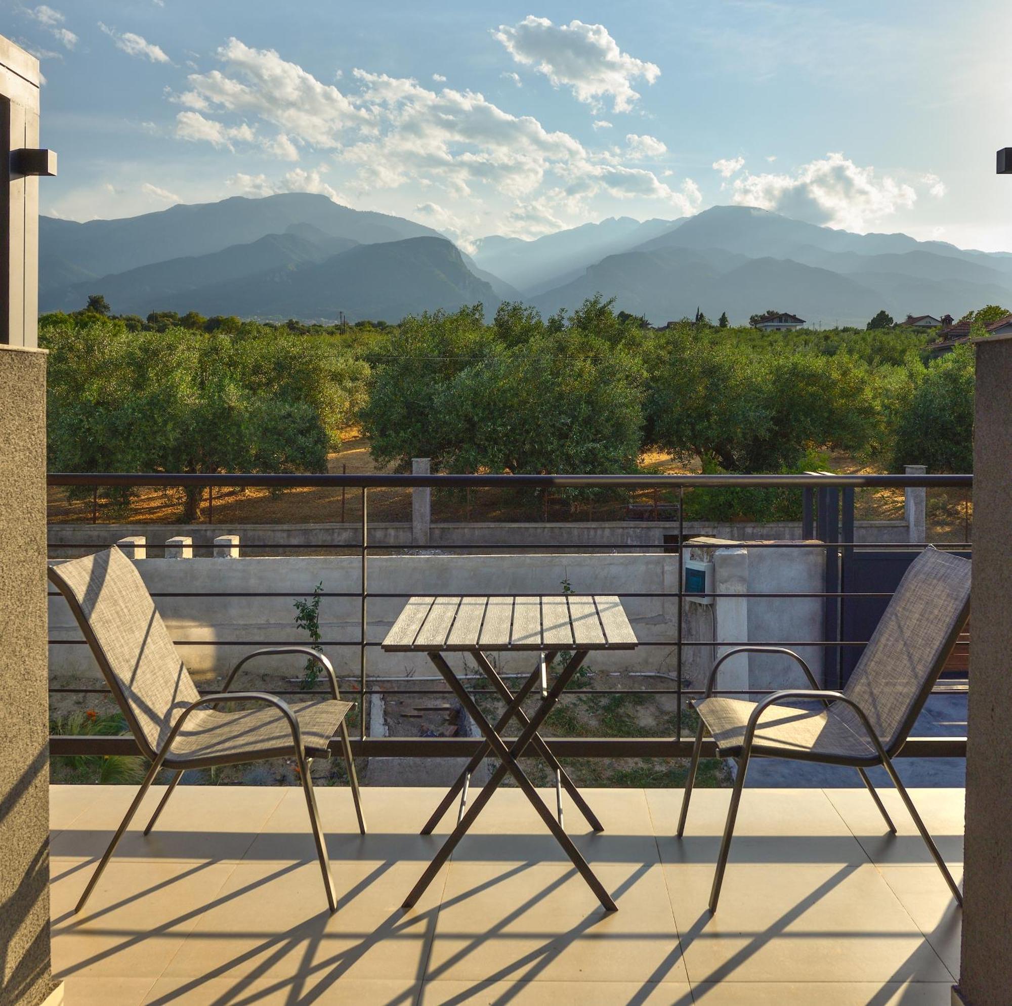 Olive All-Seasons Suites, Panel Hospitality Homes & Villas 리토코론 외부 사진